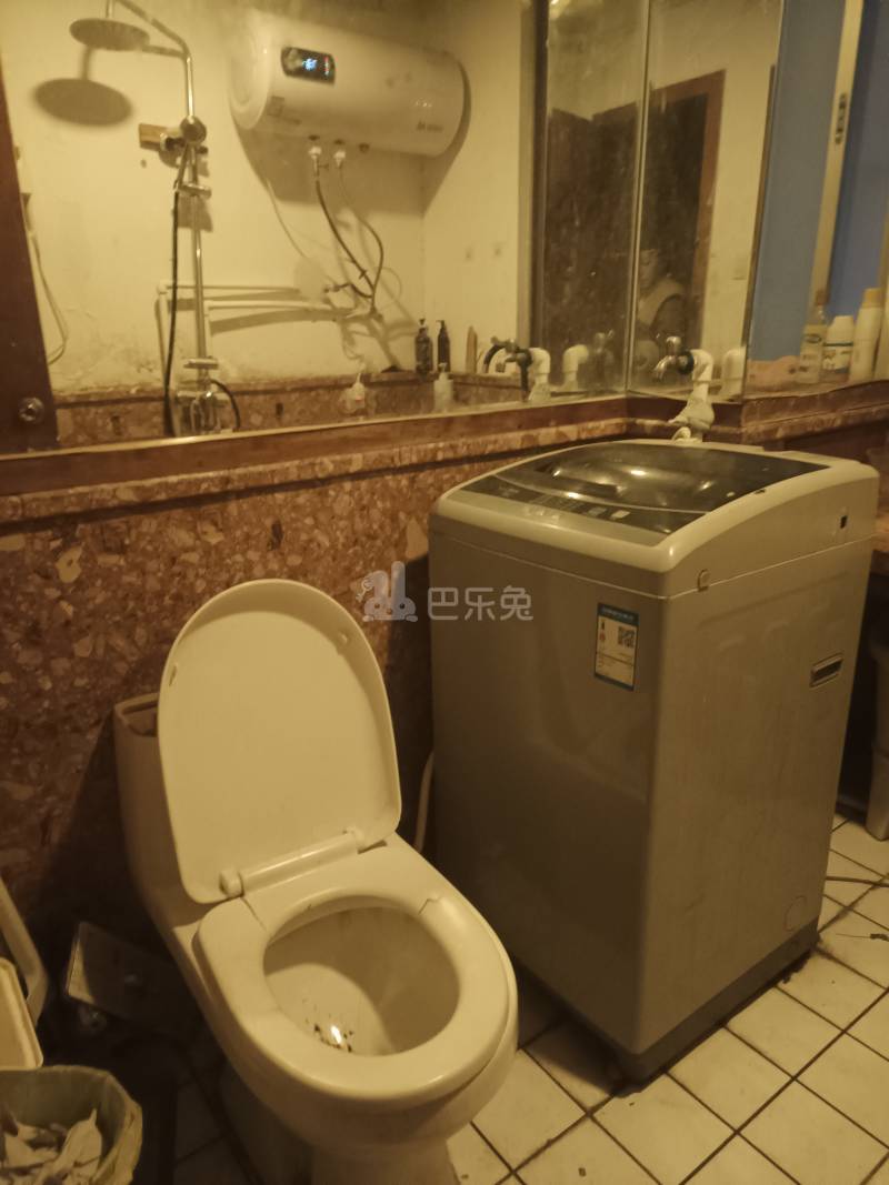 银霄大厦A楼18124849卫生间图10