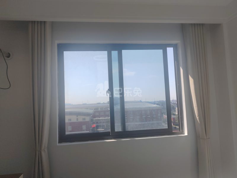 团欣嘉苑18125378卧室窗户图10