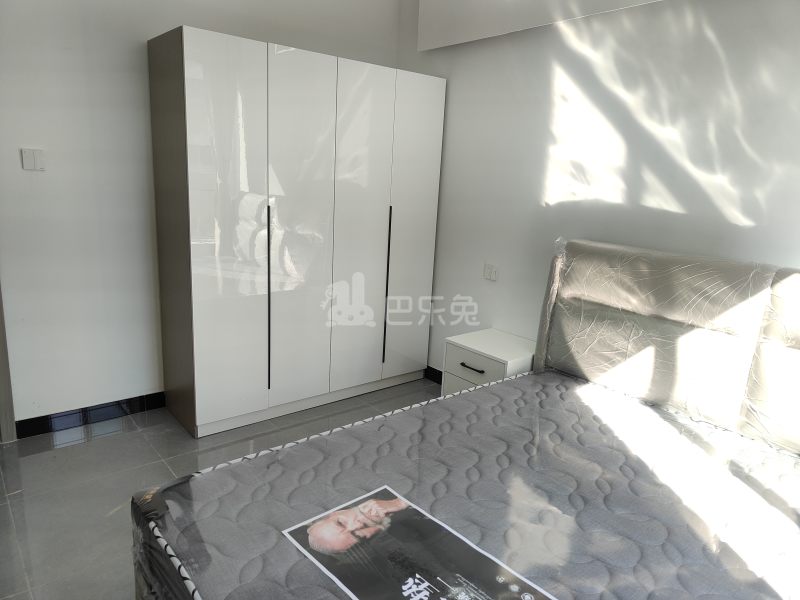 枫树林景苑南区18128935卧室图2