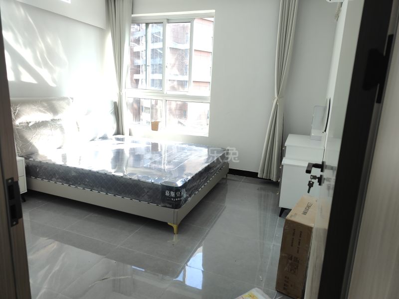 枫树林景苑南区18128935卧室图0