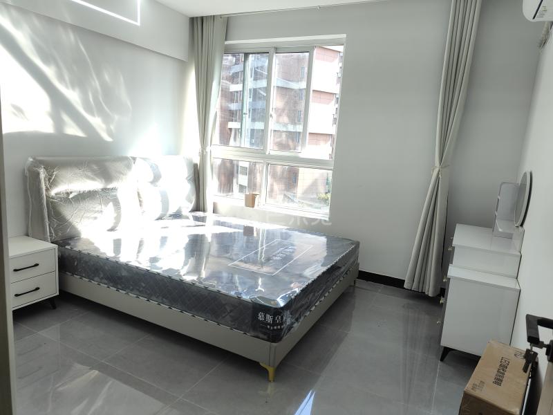 枫树林景苑南区18128935卧室图1