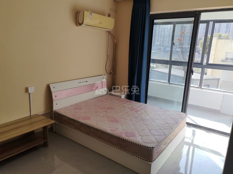 崧泽华城崧涵庭（崧泽绿地F区）1812359卧室图0