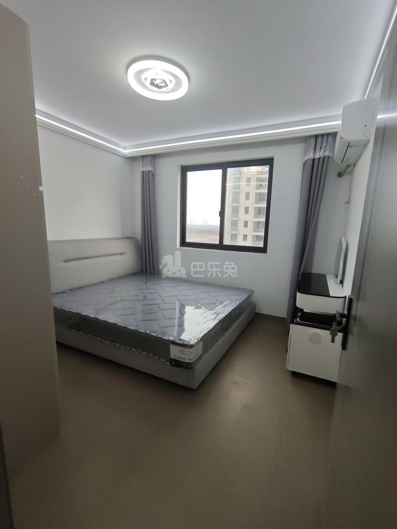 良景佳苑18130624卧室图1