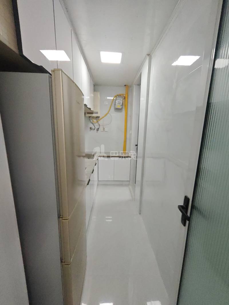 良景佳苑18130624卧室图0