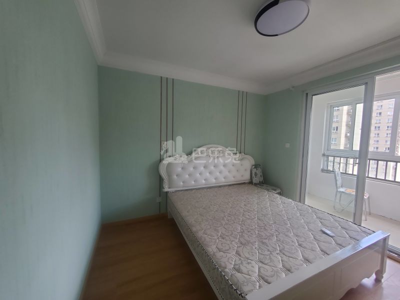 鹤沙航城汇善嘉苑1815445卧室图1