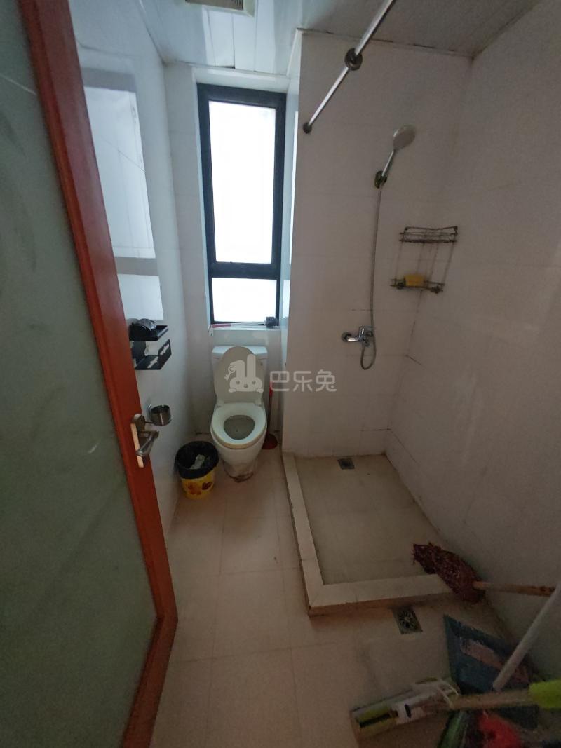 吉联大厦18165479卫生间图5