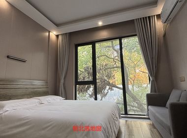 彩虹小居（淞沪路店） 1室0厅1卫