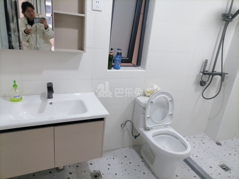 航宏景庭18177027卫生间图6