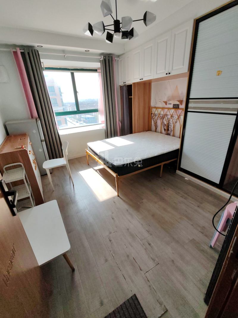 剑河家苑18190985卧室图0