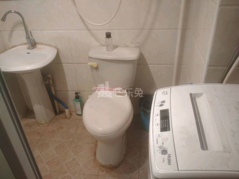 华悦家园南区1819554卫生间图7