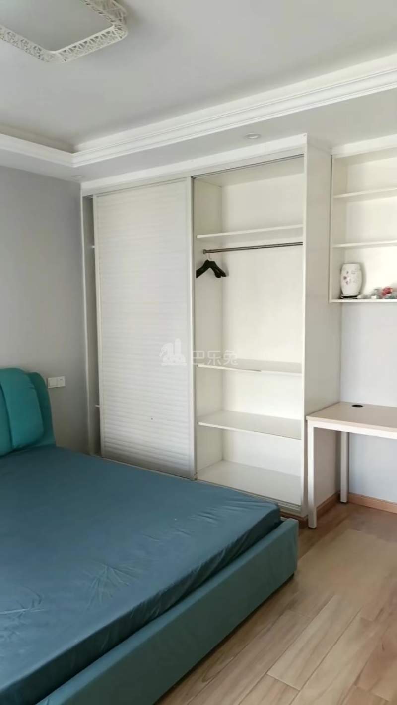 新白马公寓18203376周边环境图0