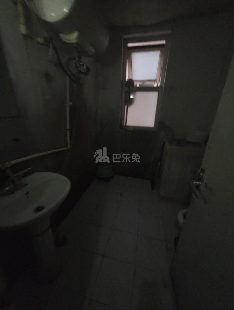 邻里苑1822024卫生间图5