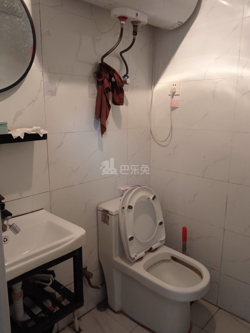 共康公寓1822942卫生间图5