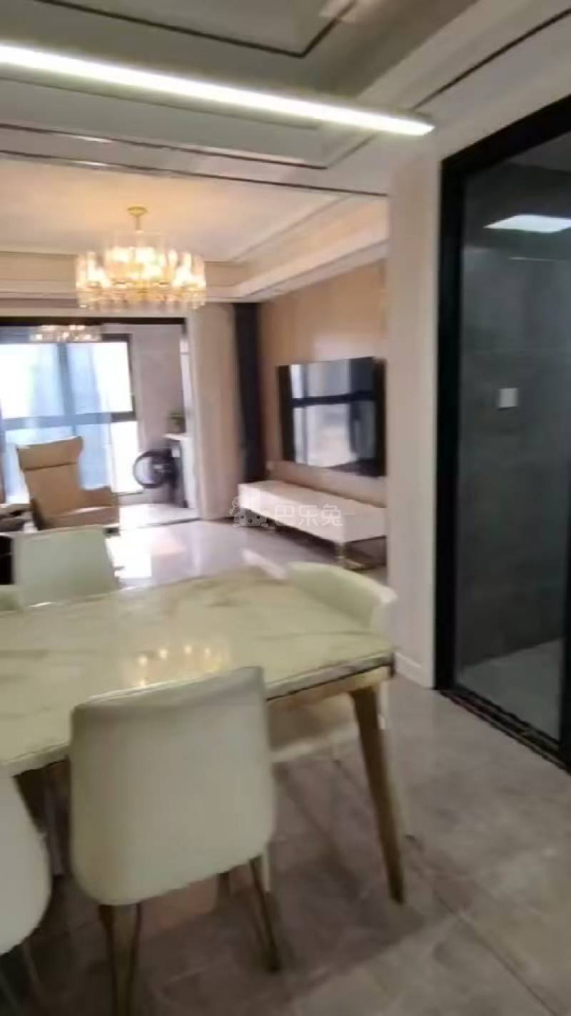 龙湖·天玺18236938周边环境图0