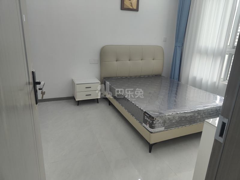 枫树林景苑北区18260271卧室图4