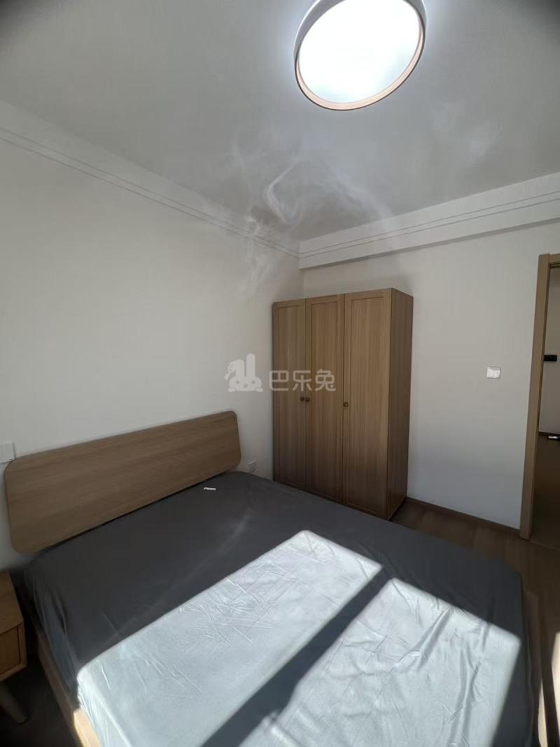 泾翔佳苑18269736客厅图1