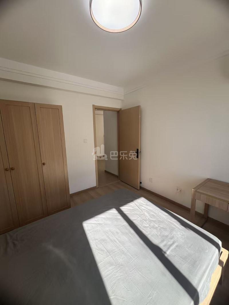 泾翔佳苑18269736客厅图2