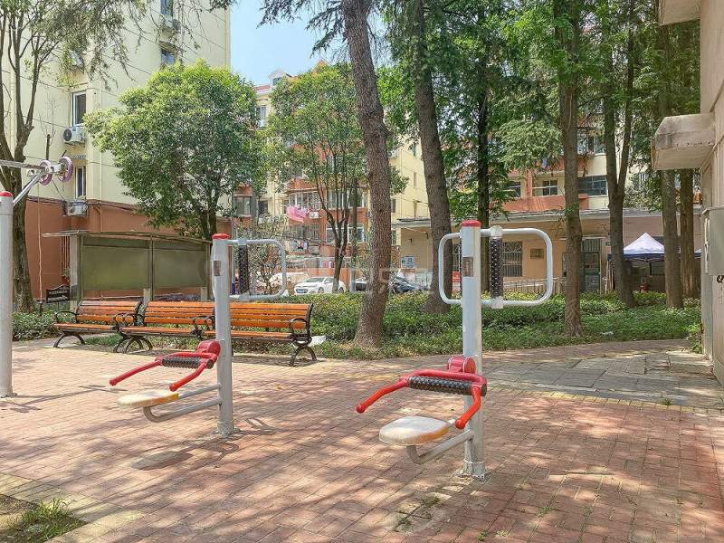 华泾五村18280629周边环境图0