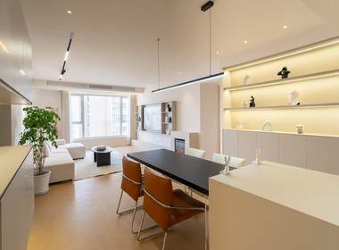 静安丽舍北区 4室2厅2卫