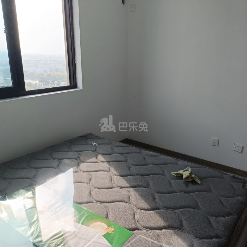 良景佳苑18300708卧室图2