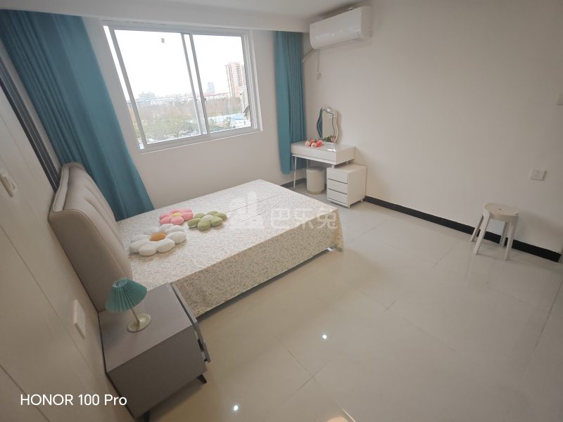 杨泰三村东区18305616卧室图2