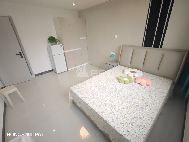 杨泰三村东区18305616卧室图1