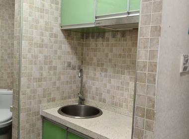 金马公寓 1室0厅1卫