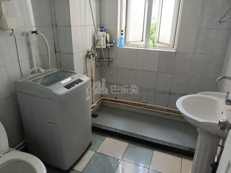 银霄大厦A楼1831592卫生间图9