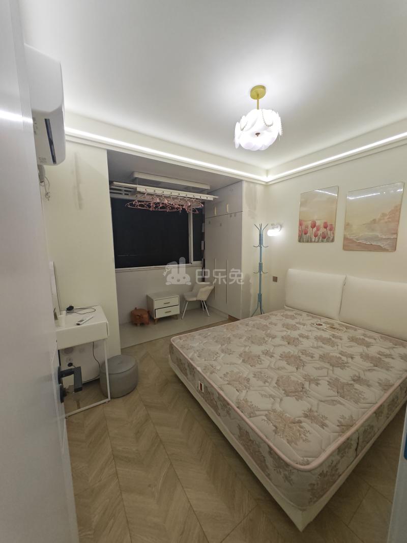 灵新小区（汶水东路510弄）18320289卧室图2