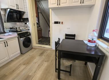 四明体育弄（愚园路520弄） 