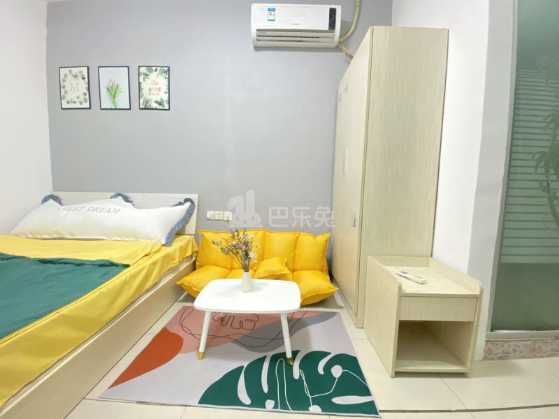 茉傲公寓18324588客厅图2