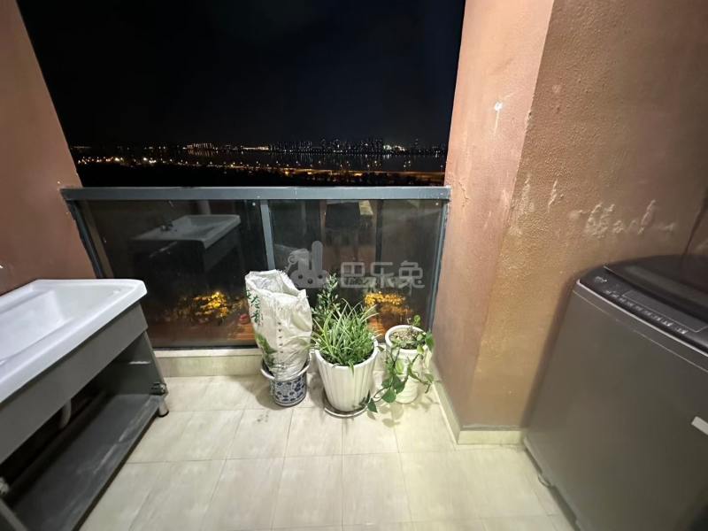 头格临江商贸大厦18325795周边环境图0