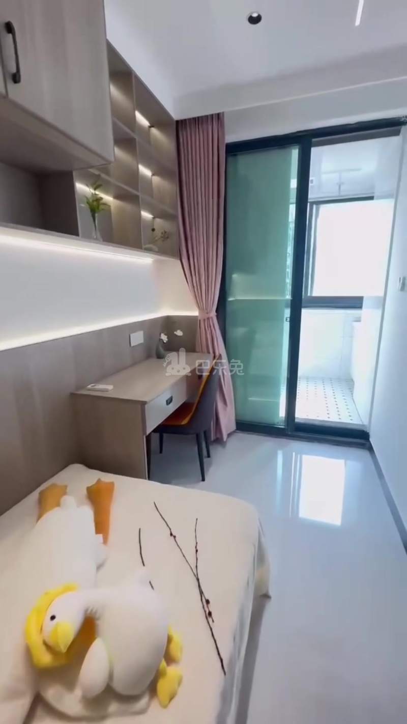 凤凰城18340368周边环境图0