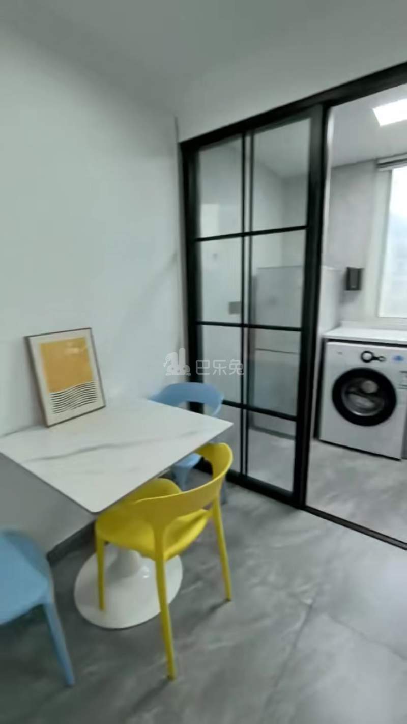 新南湖绿苑18340956周边环境图0