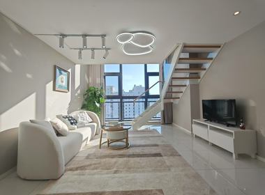 万业新阶 2室2厅2卫