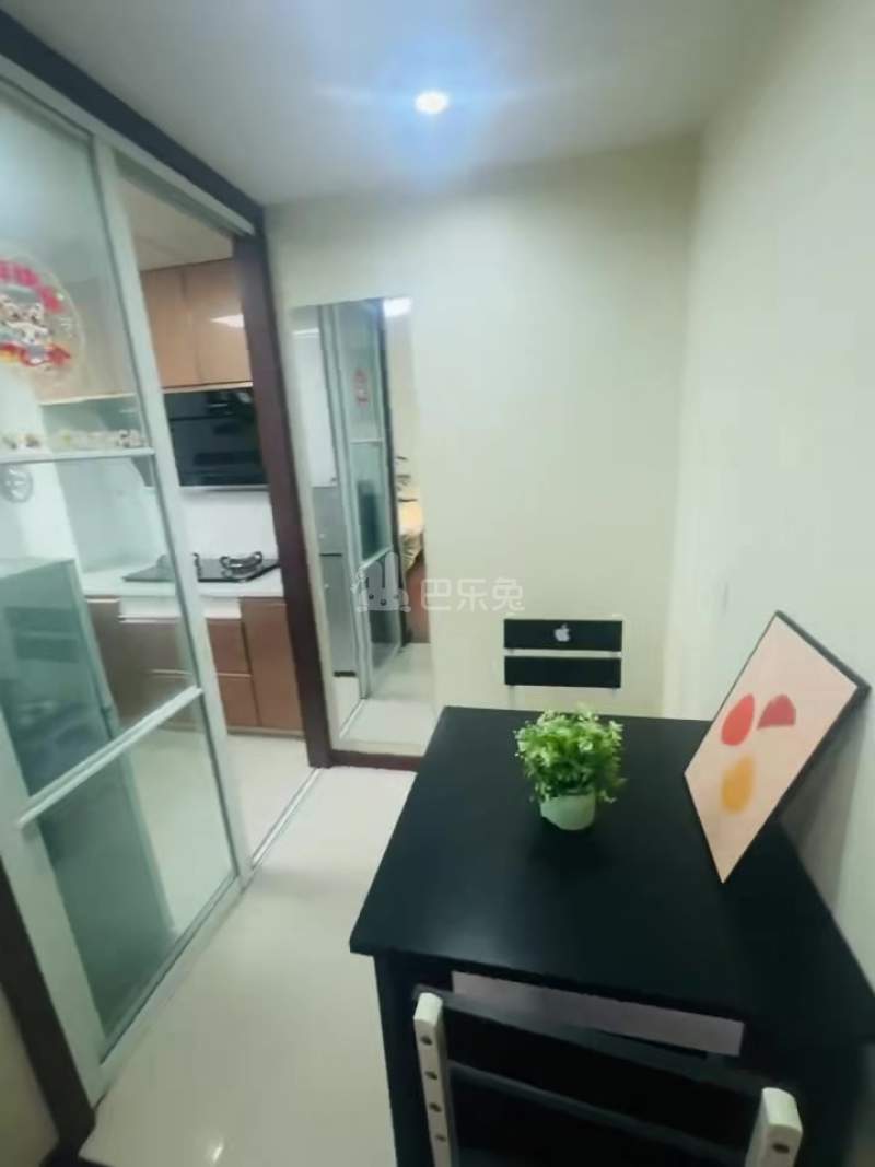 庆隆苑三区18352754周边环境图0