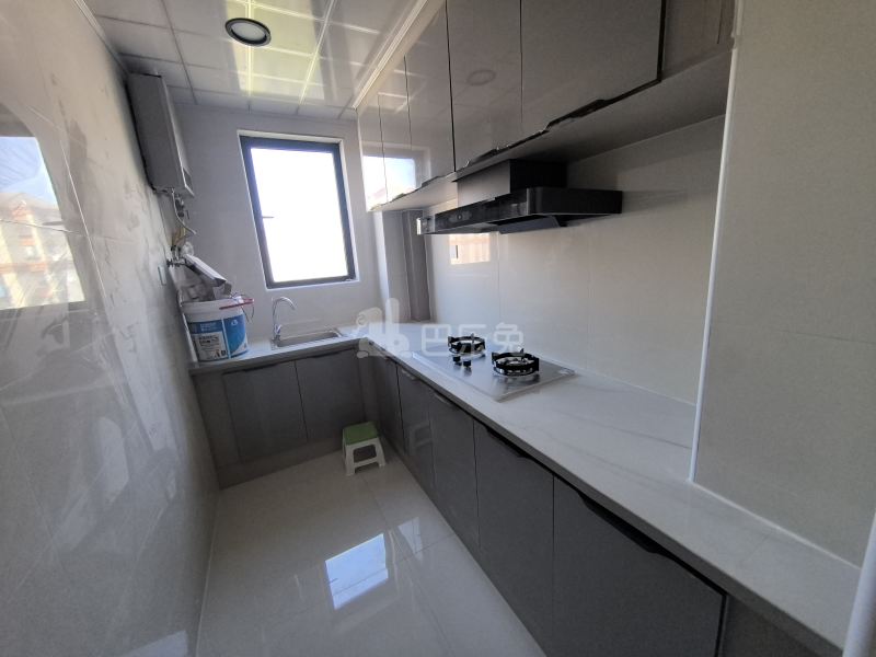 新凯城银杏苑18354315厨房图7