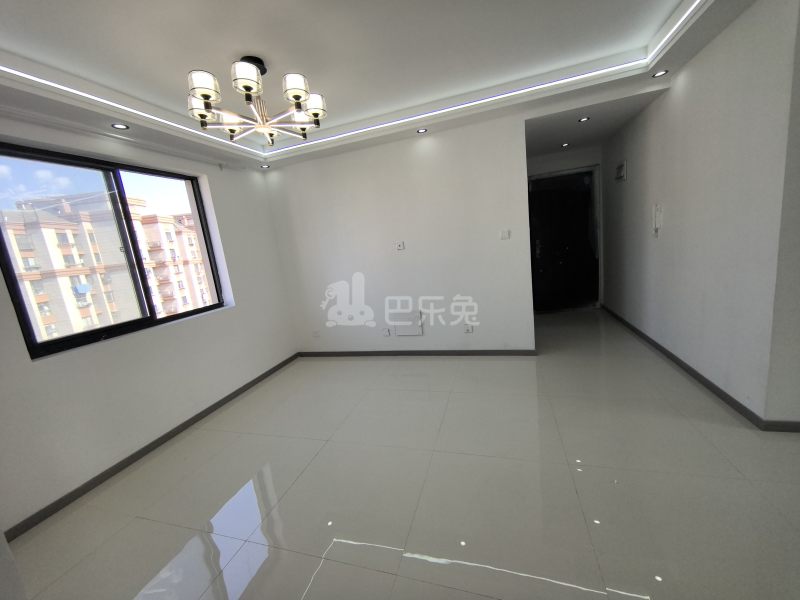 新凯城银杏苑18354315客厅图6