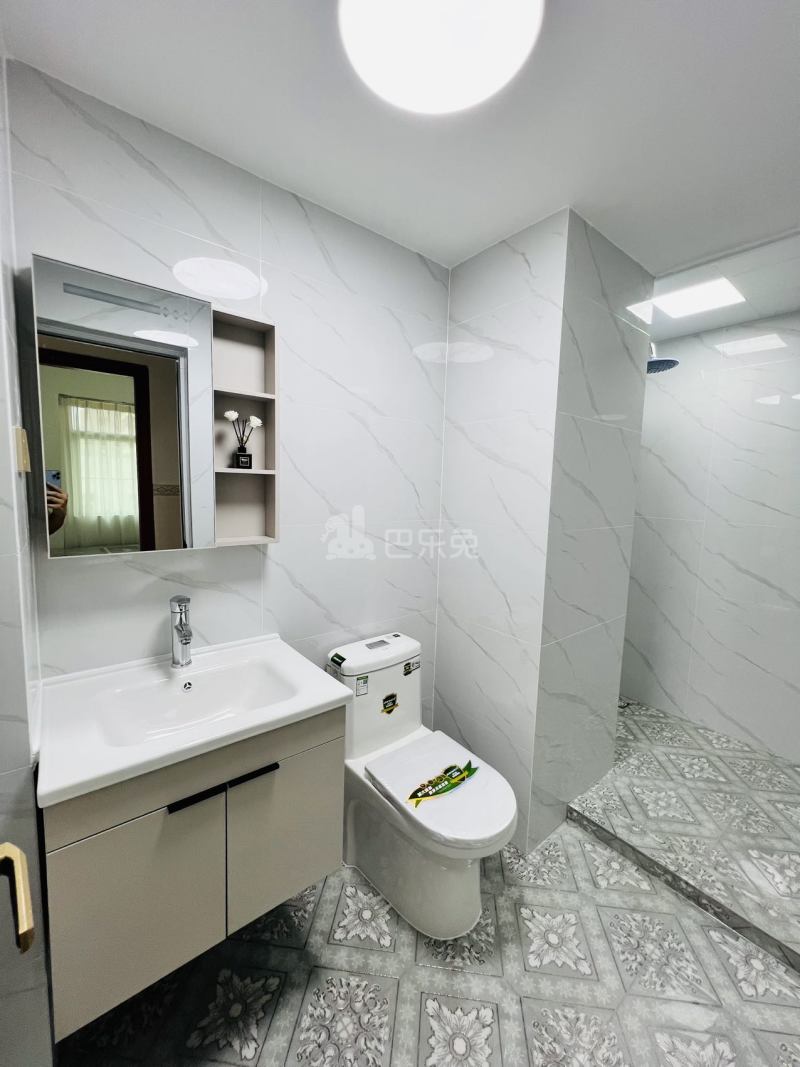 上岭排新村18355093周边环境图0