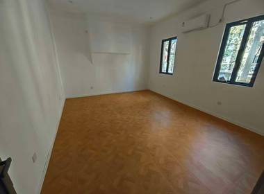 南昌路100、102弄小区 