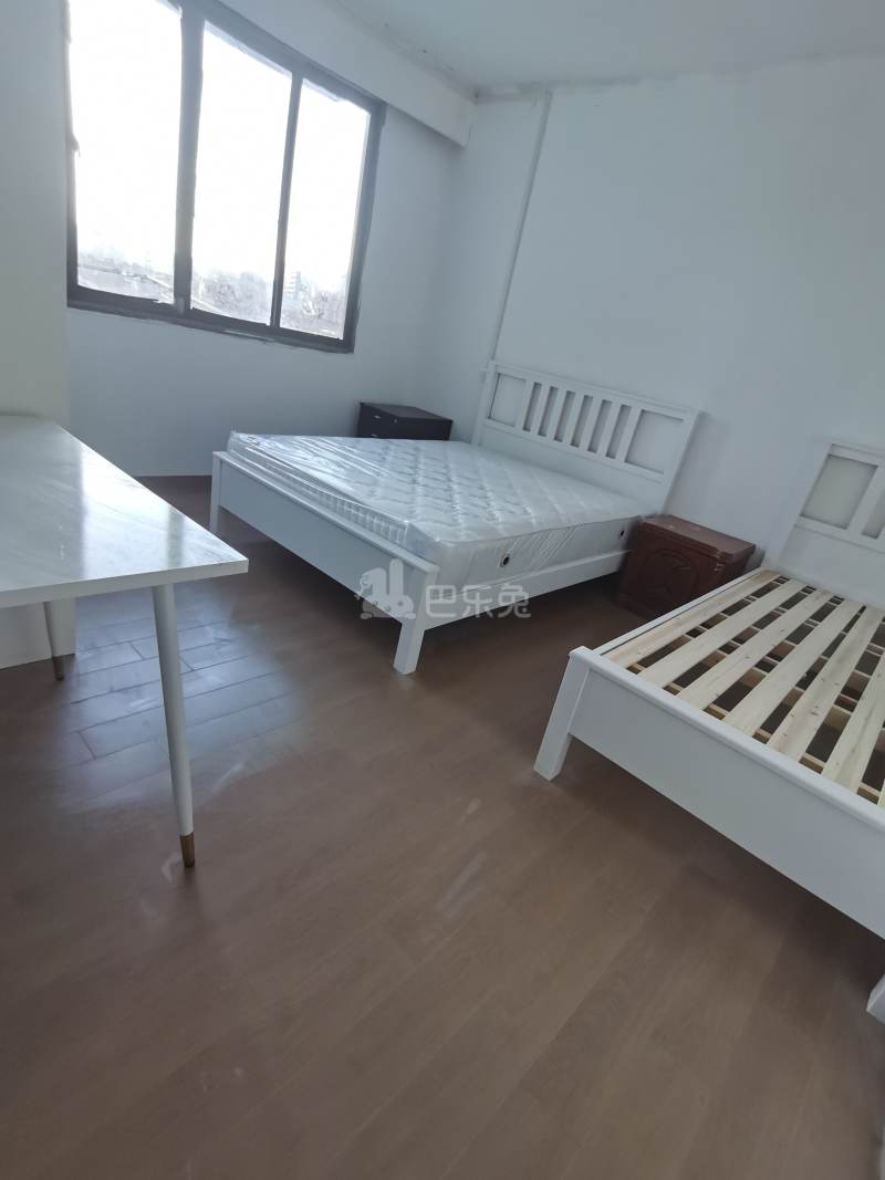 东宝兴路835弄18360898周边环境图0