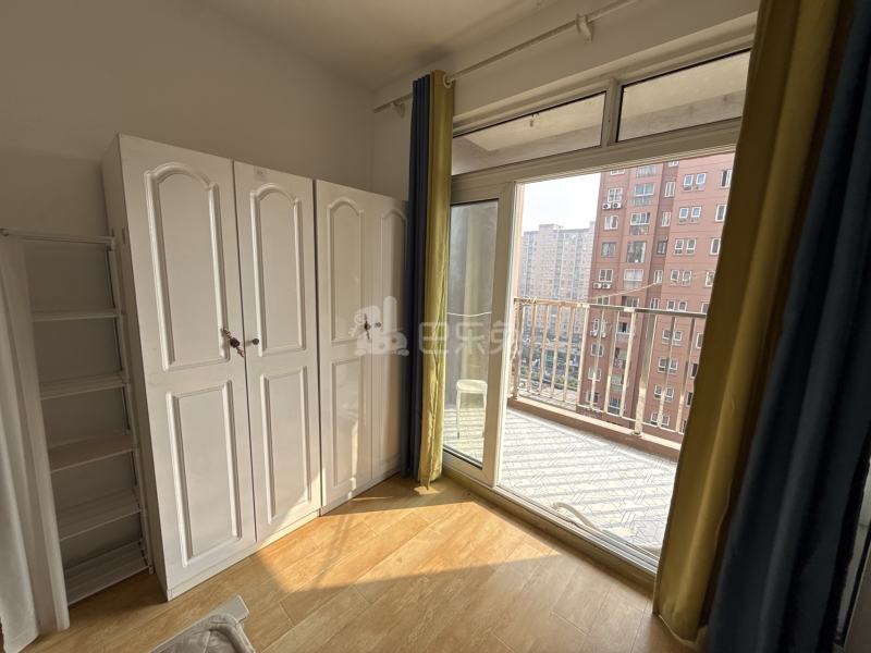 和家欣苑B区18362583卧室图7