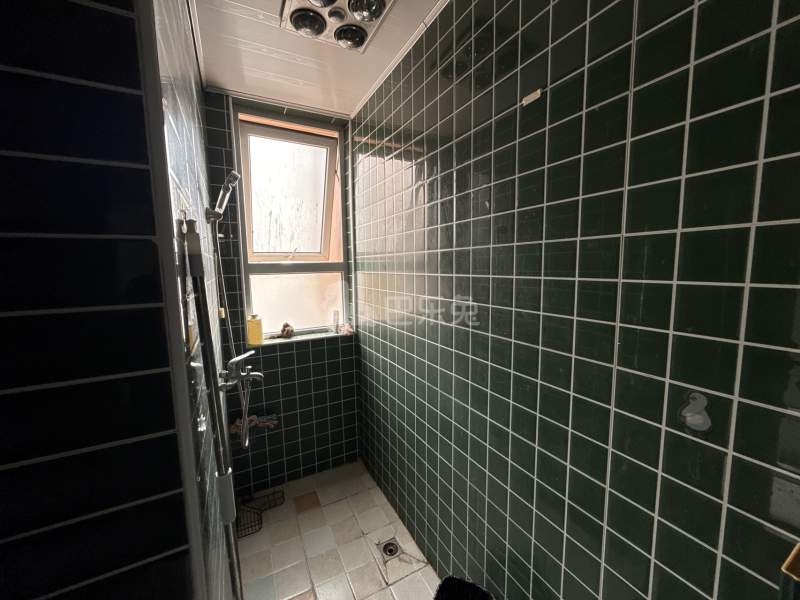 和家欣苑B区18362583卫生间图11