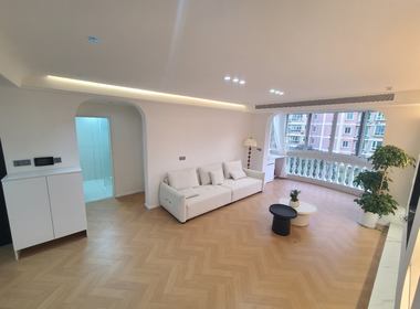 东苑半岛花园（虹莘路2058弄） 3室2厅2卫