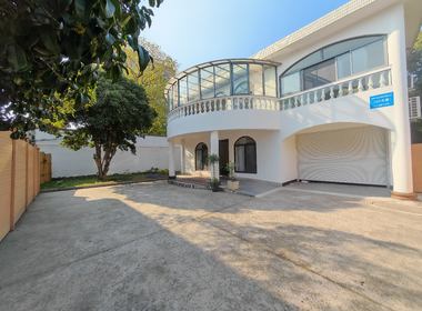 利源小区 1室0厅5卫