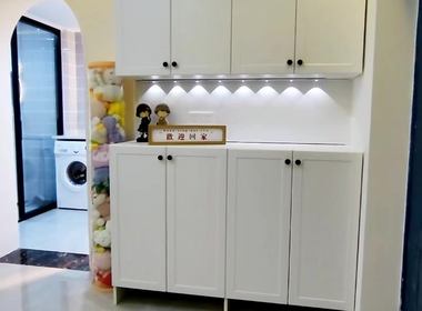 白马湖小区孔雀苑 1室1厅1卫