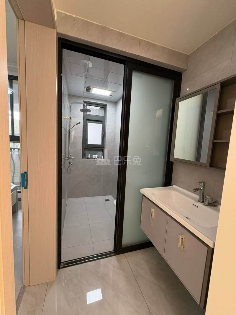 国风云樾花园18380356周边环境图3