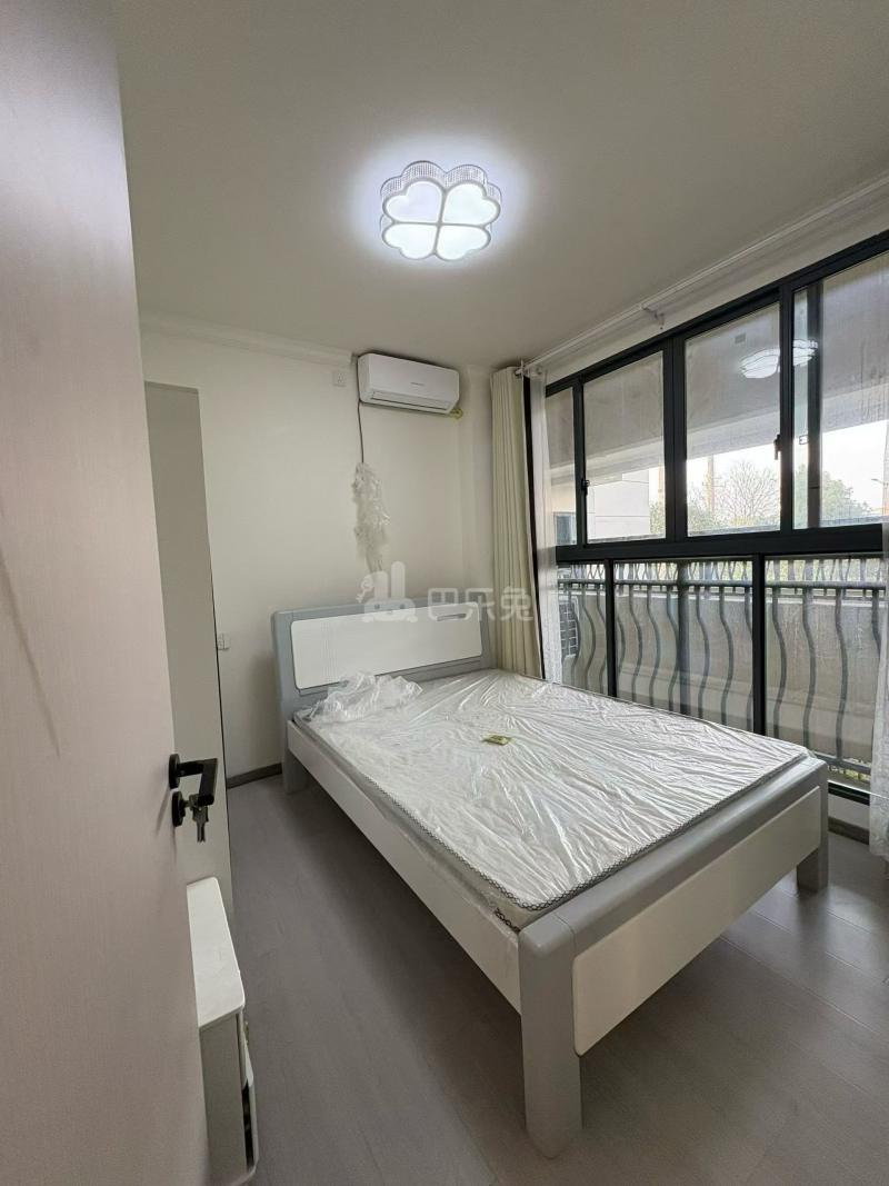 国风云樾花园18380356周边环境图5