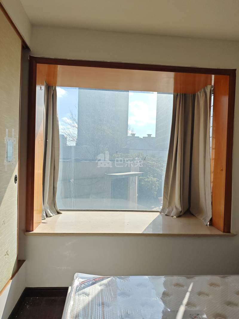 怡福苑18382759卧室窗户图23