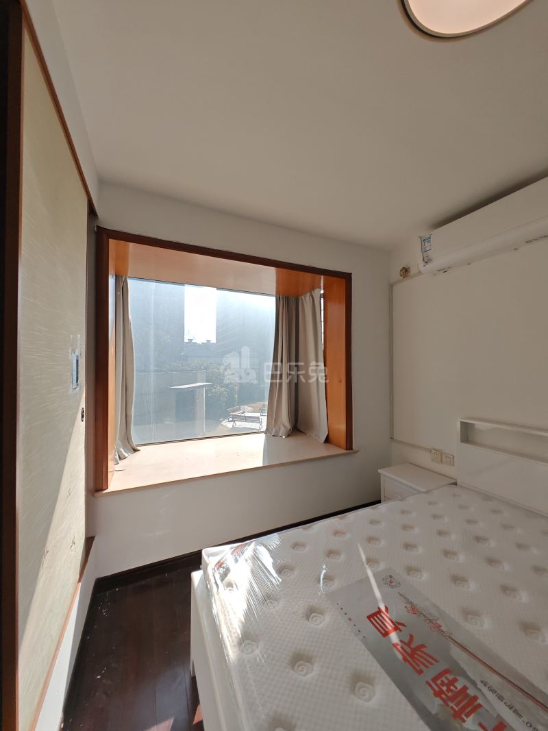 怡福苑18382759卧室窗户图22